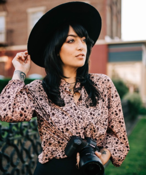 Cinematic and Scroll-Stopping Boudoir with Tina Meerloo